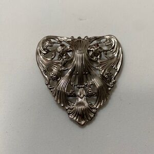 Vintage Jeri-Lou Silver Tone Floral Scarf Clip